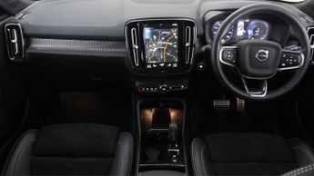 Volvo XC40 RECHARGE T4 R-DESIGN