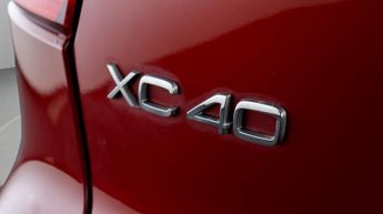 Volvo XC40 RECHARGE T4 R-DESIGN