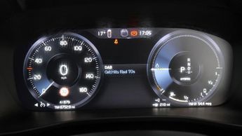 Volvo XC40 RECHARGE T4 R-DESIGN