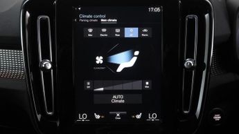 Volvo XC40 RECHARGE T4 R-DESIGN