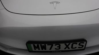 Tesla Model Y BASE