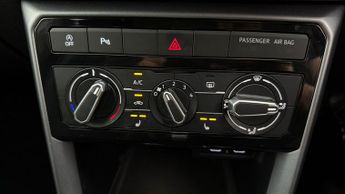 Volkswagen T-Cross ACTIVE TSI DSG
