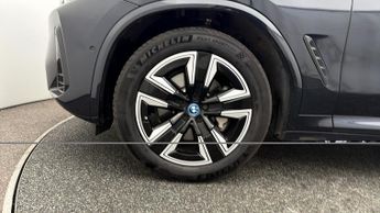 BMW iX3 M SPORT