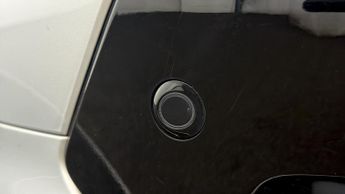 Land Rover Discovery Sport R-DYNAMIC HSE