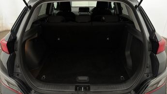 Hyundai KONA PREMIUM