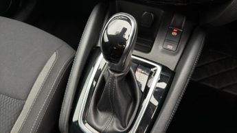 Nissan Qashqai DIG-T ACENTA PREMIUM DCT
