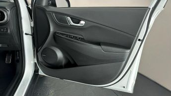 Hyundai KONA PREMIUM