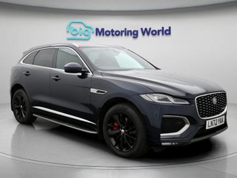 Jaguar F-Pace R-DYNAMIC SE
