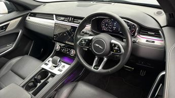 Jaguar F-PACE R-DYNAMIC SE
