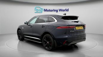 Jaguar F-PACE R-DYNAMIC SE