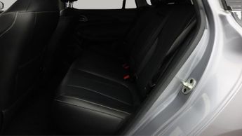 MG MG5 EXCLUSIVE
