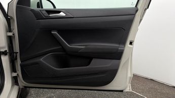 Volkswagen Taigo LIFE TSI DSG