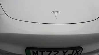 Tesla Model Y BASE