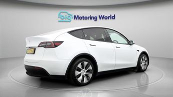 Tesla Model Y BASE