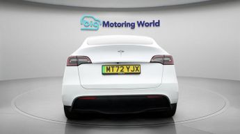 Tesla Model Y BASE