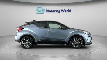 Toyota C-HR DYNAMIC