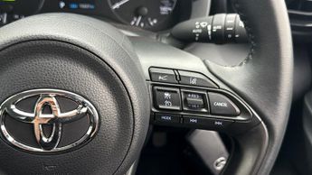 Toyota Yaris ICON