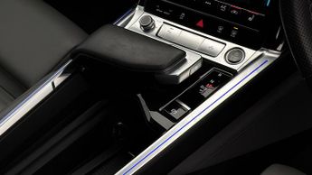 Audi e-tron QUATTRO BLACK EDITION