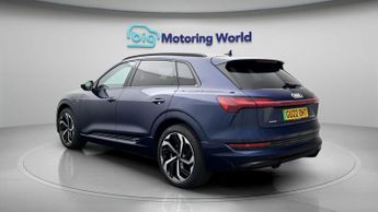 Audi e-tron QUATTRO BLACK EDITION