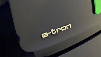 Audi e-tron QUATTRO BLACK EDITION