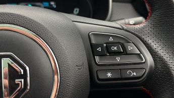 MG MG ZS TROPHY CONNECT