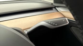 Tesla Model Y BASE