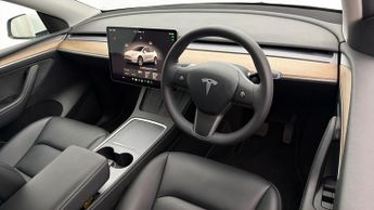 Tesla Model Y BASE