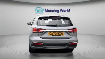 MG MG5 EXCLUSIVE