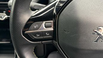 Peugeot E-2008 GT