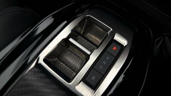 Peugeot E-2008 GT