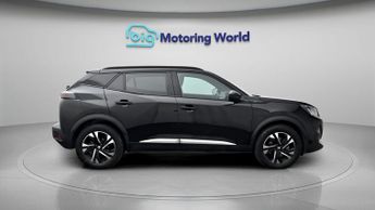 Peugeot E-2008 GT