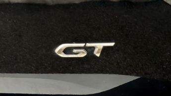 Peugeot E-2008 GT