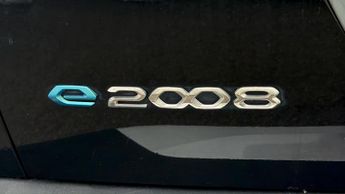 Peugeot E-2008 GT