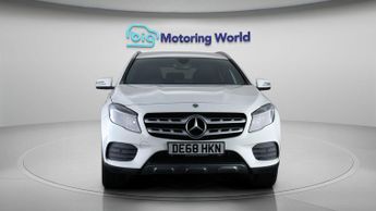 Mercedes-Benz GLA GLA 200 AMG LINE