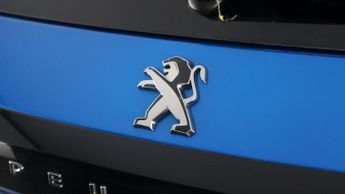 Peugeot E-208 GT PREMIUM