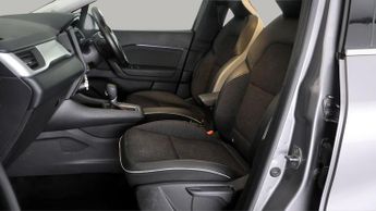 Renault Captur TECHNO E-TECH