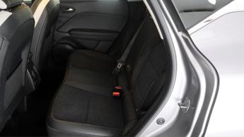 Renault Captur TECHNO E-TECH