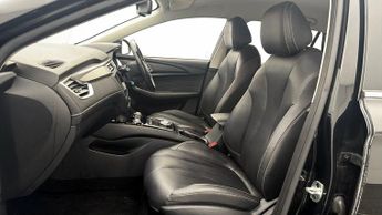 MG MG5 EXCLUSIVE