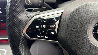 Volkswagen Golf GTI TSI DSG