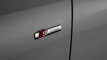 Audi A4 TFSI S LINE