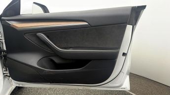Tesla Model 3 MODEL 3