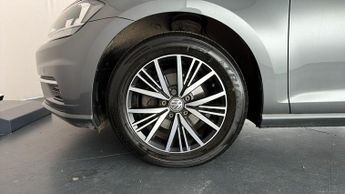 Volkswagen Golf SE TDI DSG