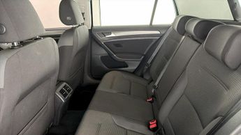 Volkswagen Golf SE TDI DSG