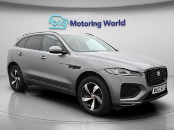 Jaguar F-Pace R-DYNAMIC SE