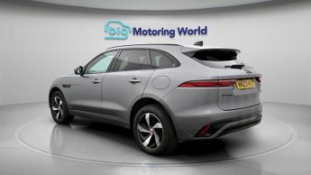 Jaguar F-PACE R-DYNAMIC SE