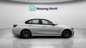 BMW 3 Series 330E M SPORT