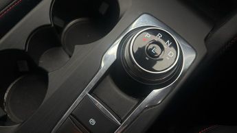Ford Kuga ST-LINE EDITION