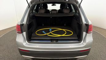Mercedes-Benz GLC GLC 300 E 4MATIC AMG LINE