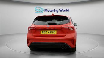 Ford Focus ST-LINE X