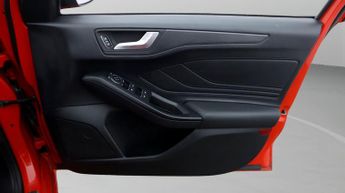 Ford Focus ST-LINE X